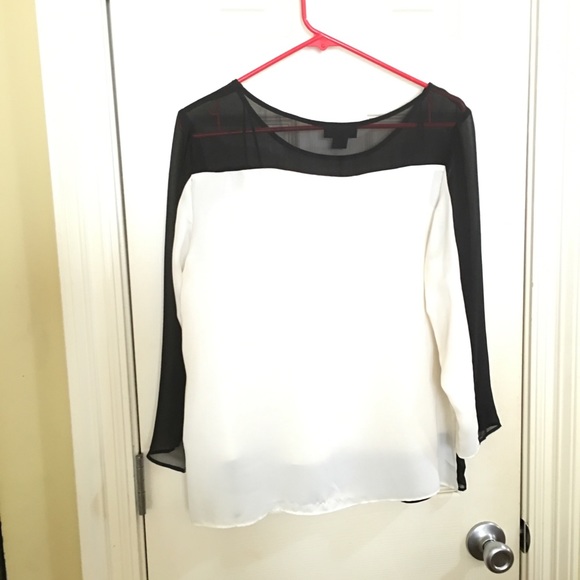 Women’s blouse - Picture 3 of 4